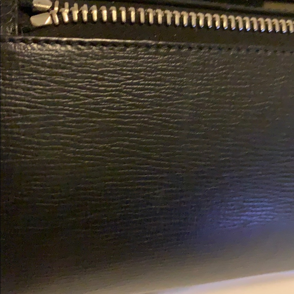 Givenchy pandora box medium in textured black calf - Picture 3 of 5